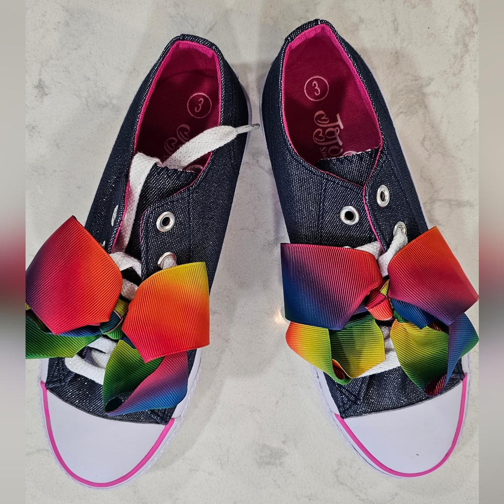 Jojo Siwa Legacy Sneakers / Shoes - Size 3 New In Box Jean w/ Bows  Nickelodeon